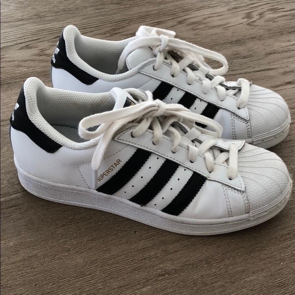 adidas shoes women black and white